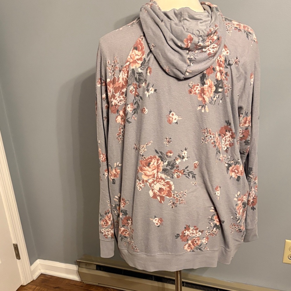 Torrid size 5 Light Gray Pullover Hoodie with Zip - Picture 5 of 7